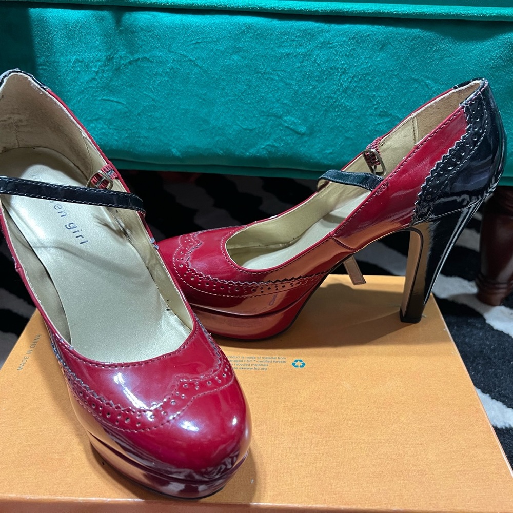 Madden Girl Women 8 Red Patent Pumps Wingtip Mary Jane Shallis High